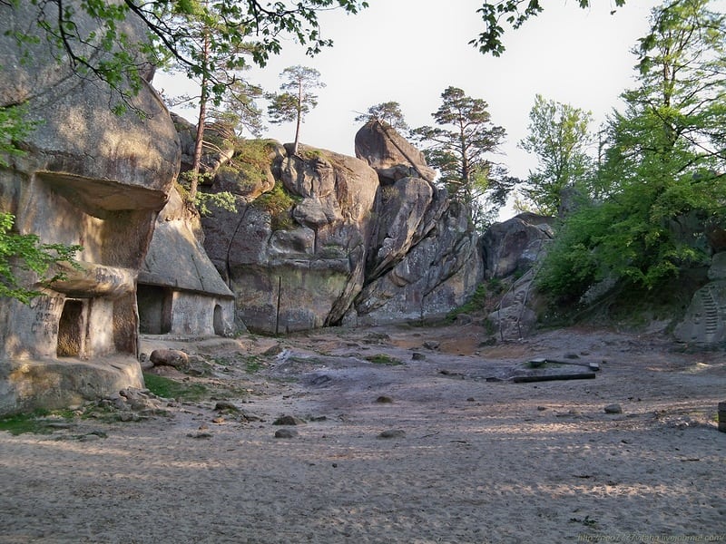 Скельно-печерний комплекс «Скелі Довбуша», Бубнище  куди поїхати з івано-франківська
