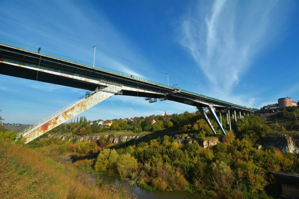 Міст «‎Стрімка лань»‎ у Кам’янці-Подільському