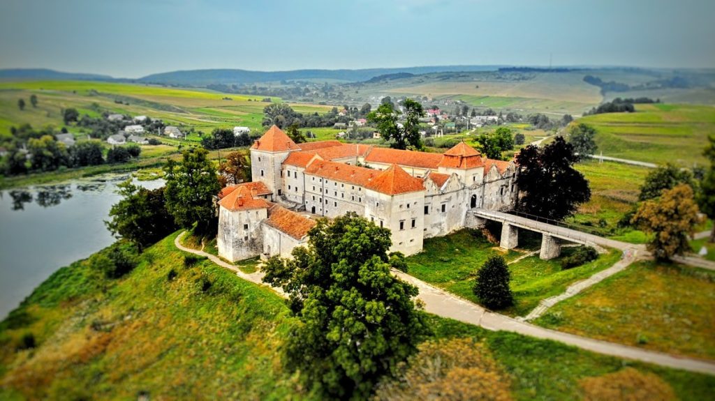 Свірзький замок у львівській області