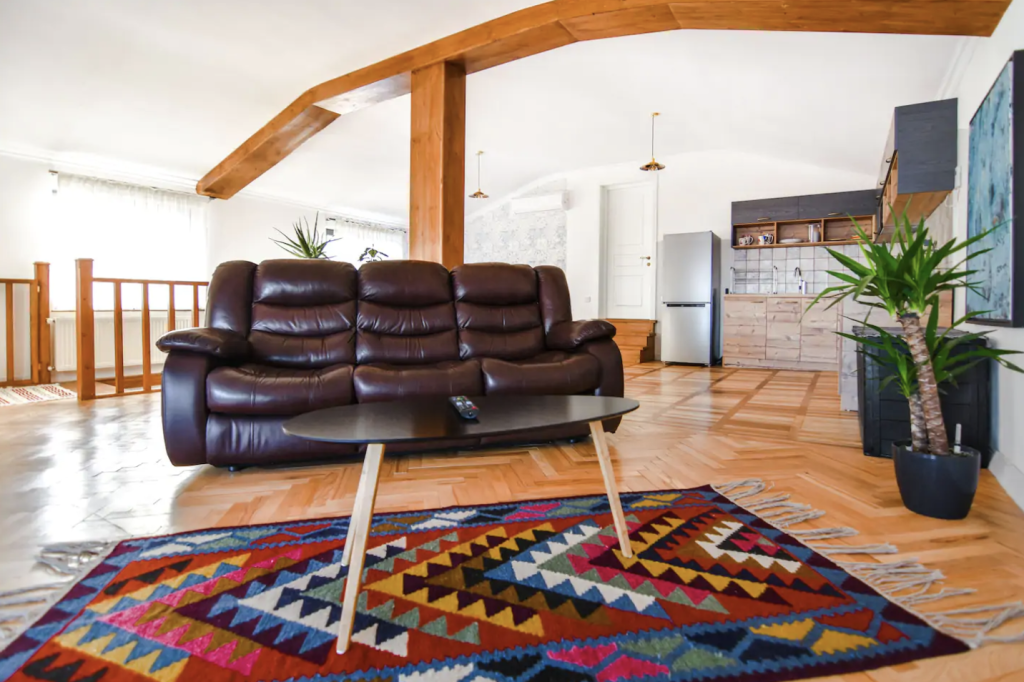 історична квартири в тбілісі для подобової оренди airbnb в центрі