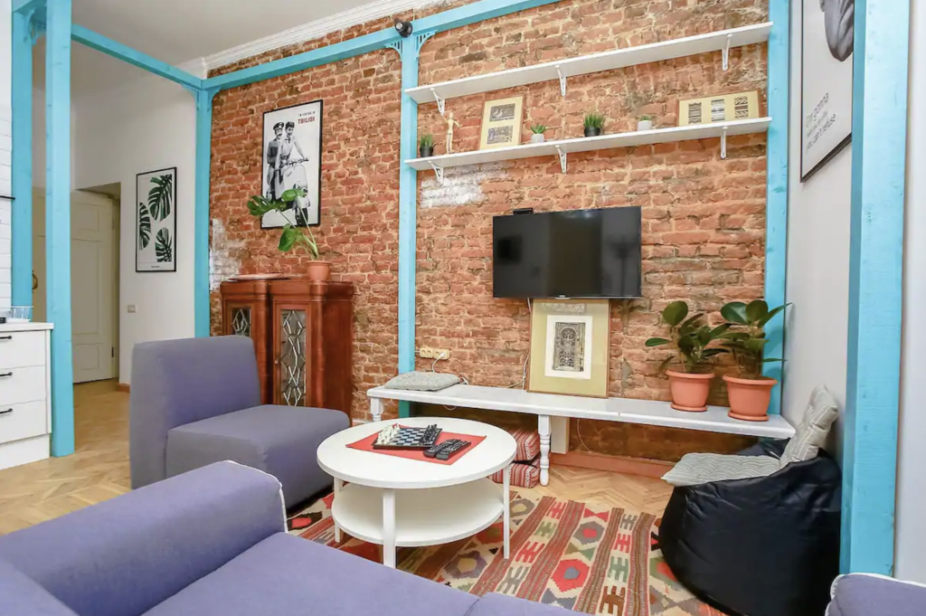 квартири в тбілісі для подобової оренди airbnb на площі свободи