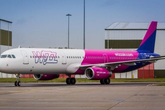 Wizz Air подарує 10 тис. квитків біженцям, які летять до Британії