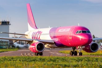 Wizz Air залишив в системі бронювання лише три рейси з України